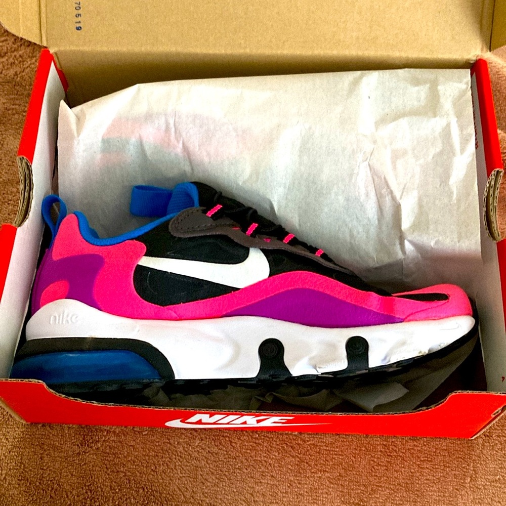 Nike air max 270RT Multi color black, white pink